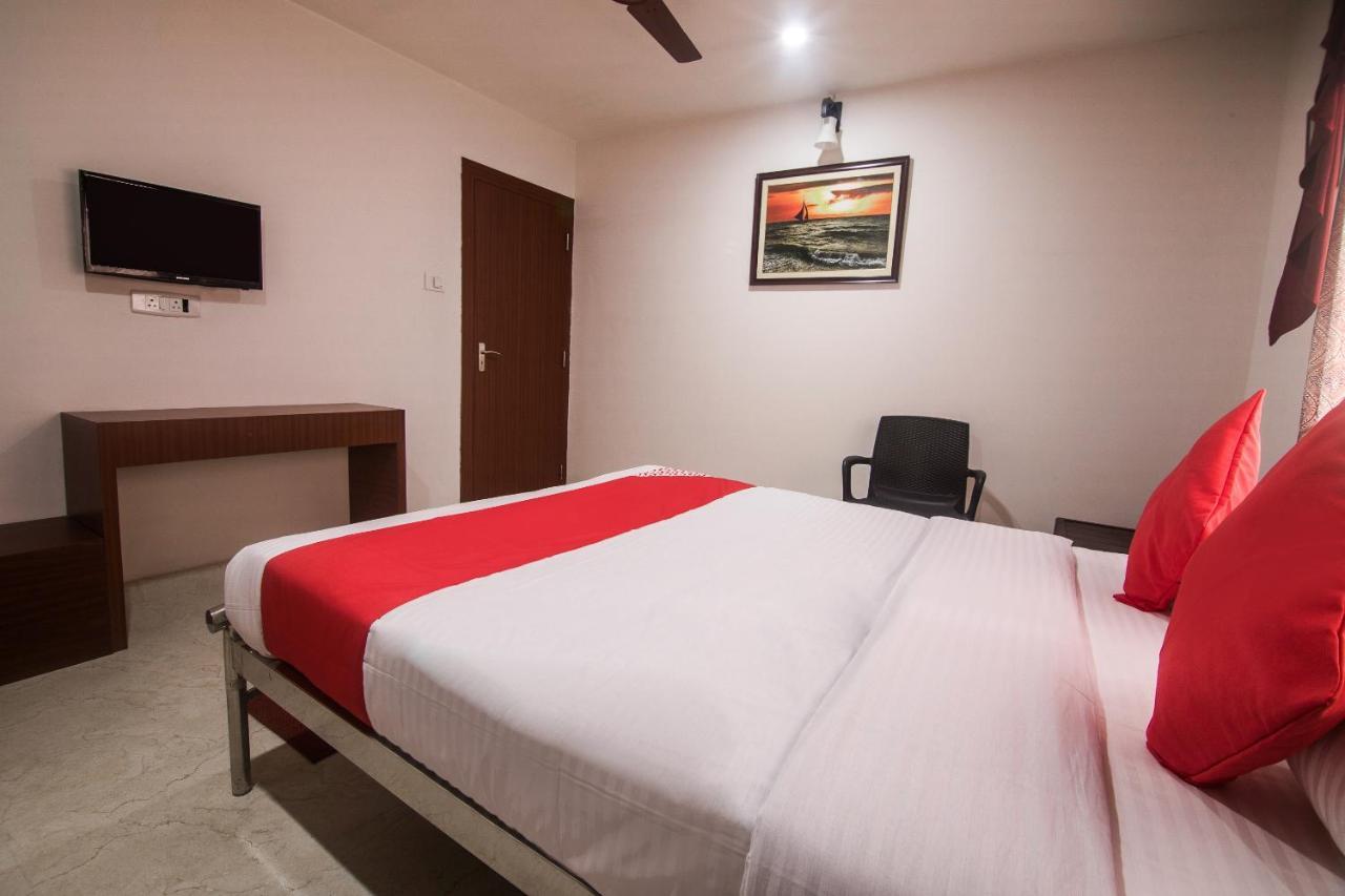 Oyo 14431 Sai Nivas Hotel Guwahati Luaran gambar